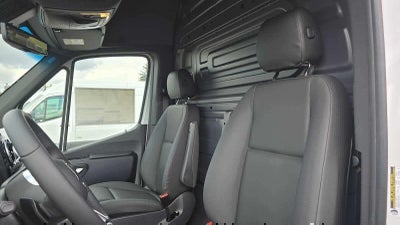 2026 Mercedes-Benz Sprinter 2500 High Roof I4 Diesel 170 RWD