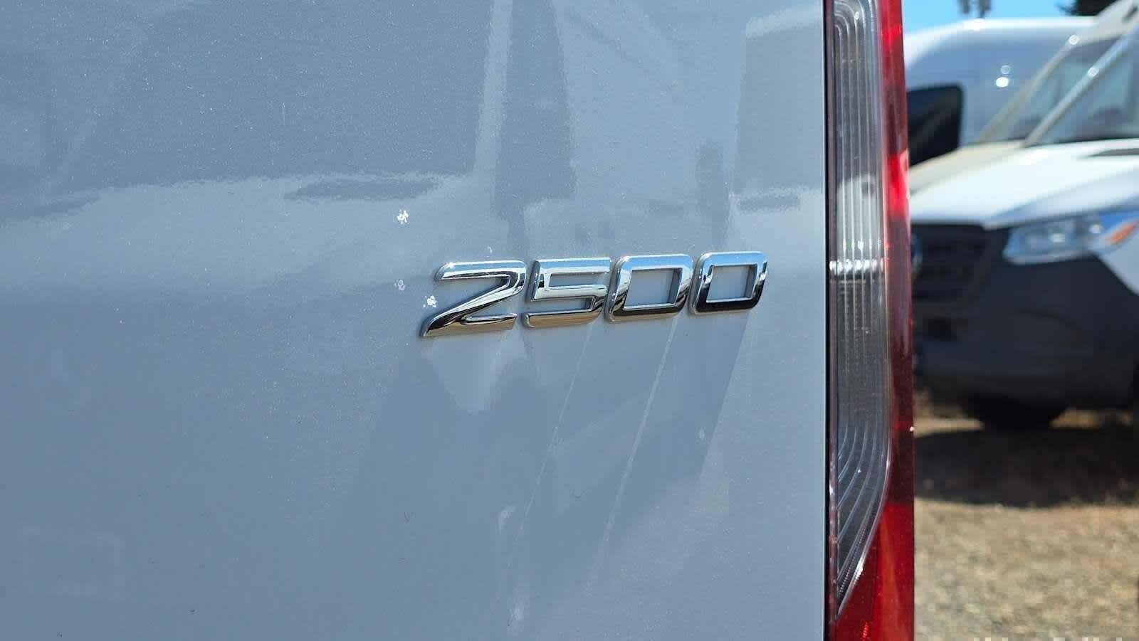 2026 Mercedes-Benz Sprinter 2500 High Roof I4 Diesel 170 RWD