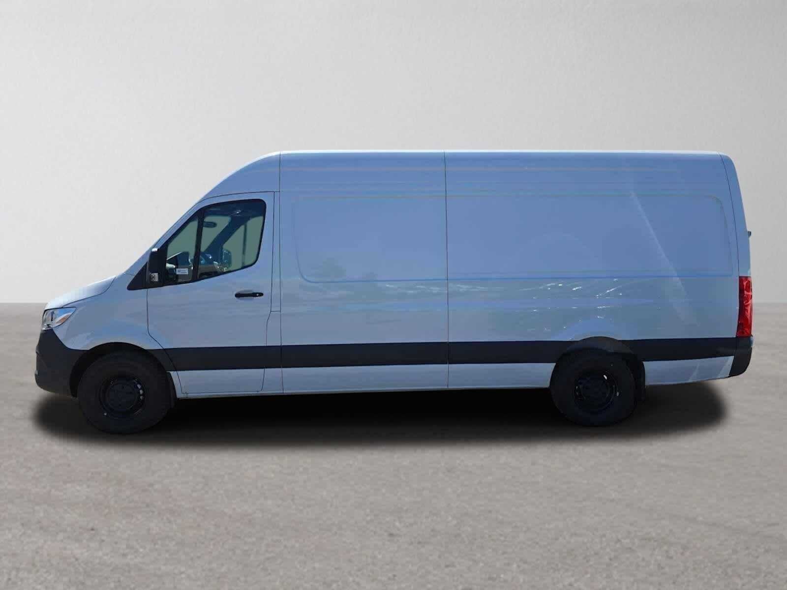 2026 Mercedes-Benz Sprinter 2500 High Roof I4 Diesel 170 RWD