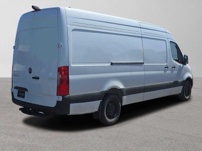 2026 Mercedes-Benz Sprinter 2500 High Roof I4 Diesel 170 RWD