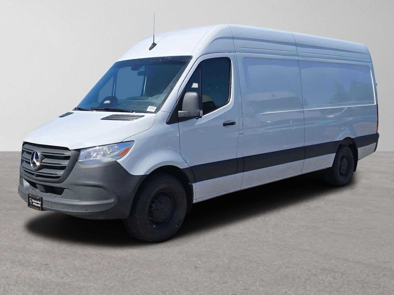 2026 Mercedes-Benz Sprinter 2500 High Roof I4 Diesel 170 RWD