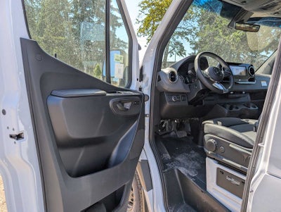 2026 Mercedes-Benz Sprinter Cargo 2500 High Roof I4 Diesel 170 RWD