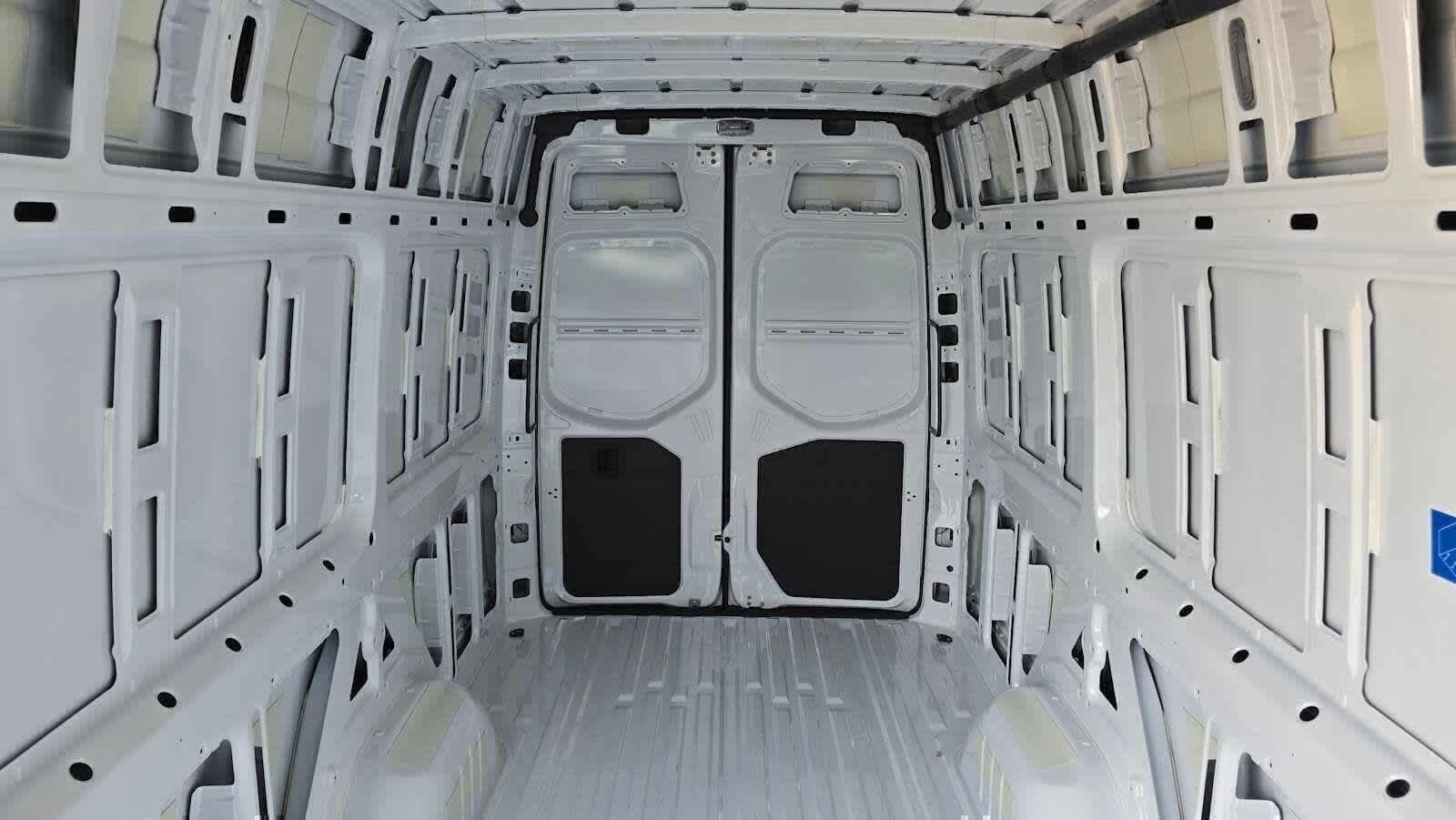 2026 Mercedes-Benz Sprinter 2500 High Roof I4 Diesel 170 RWD