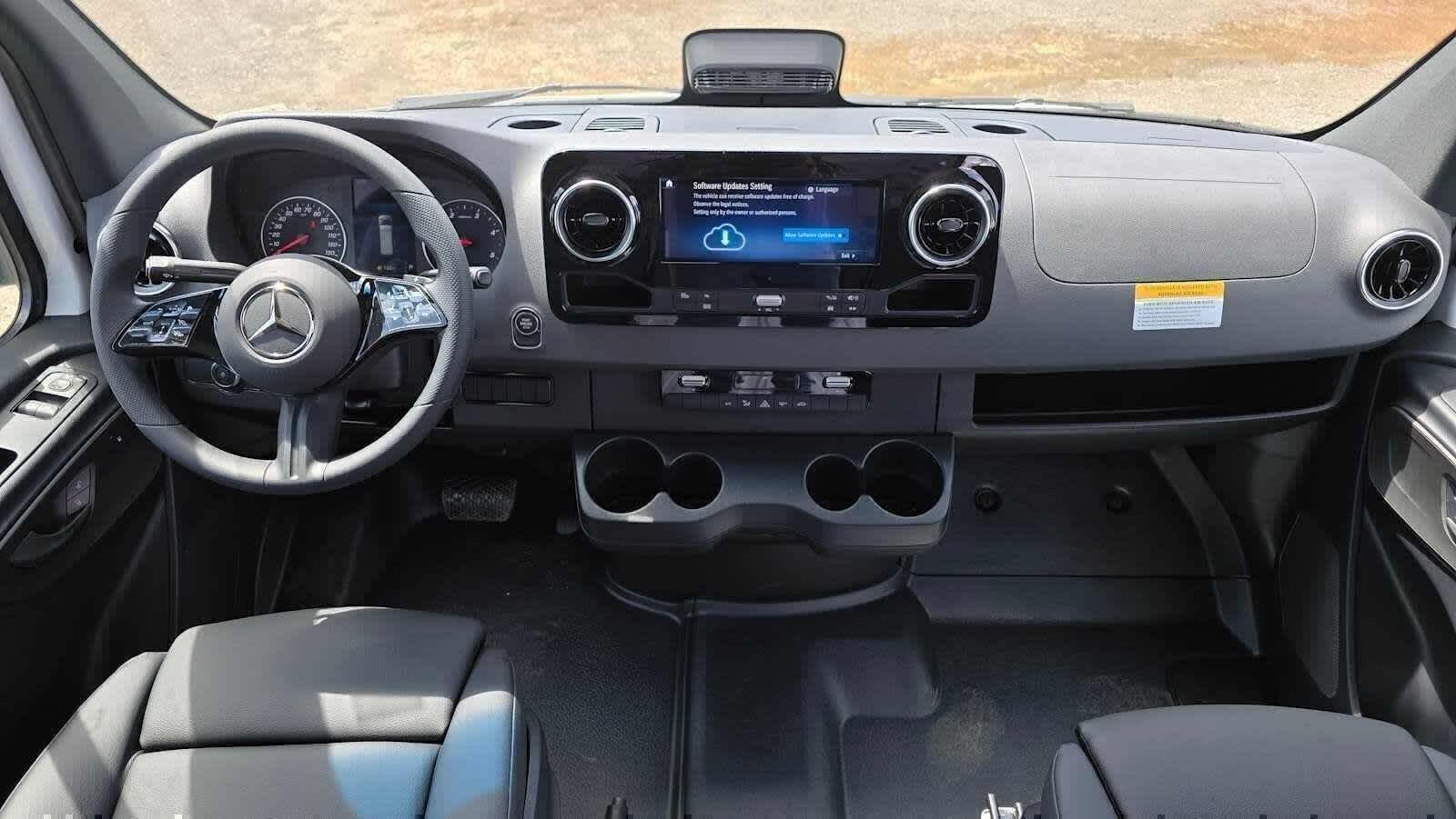 2026 Mercedes-Benz Sprinter 2500 High Roof I4 Diesel 170 RWD
