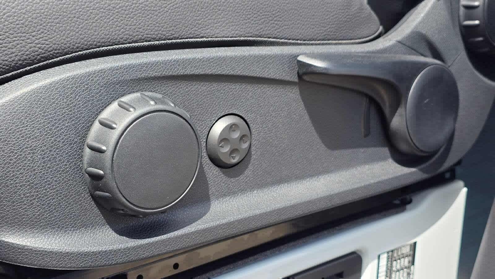 2026 Mercedes-Benz Sprinter 2500 High Roof I4 Diesel 170 RWD