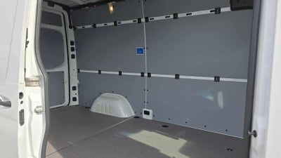 2026 Mercedes-Benz Sprinter 2500 High Roof I4 Diesel 170 RWD