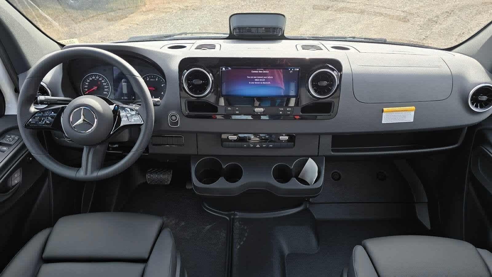 2026 Mercedes-Benz Sprinter 2500 High Roof I4 Diesel 170 RWD