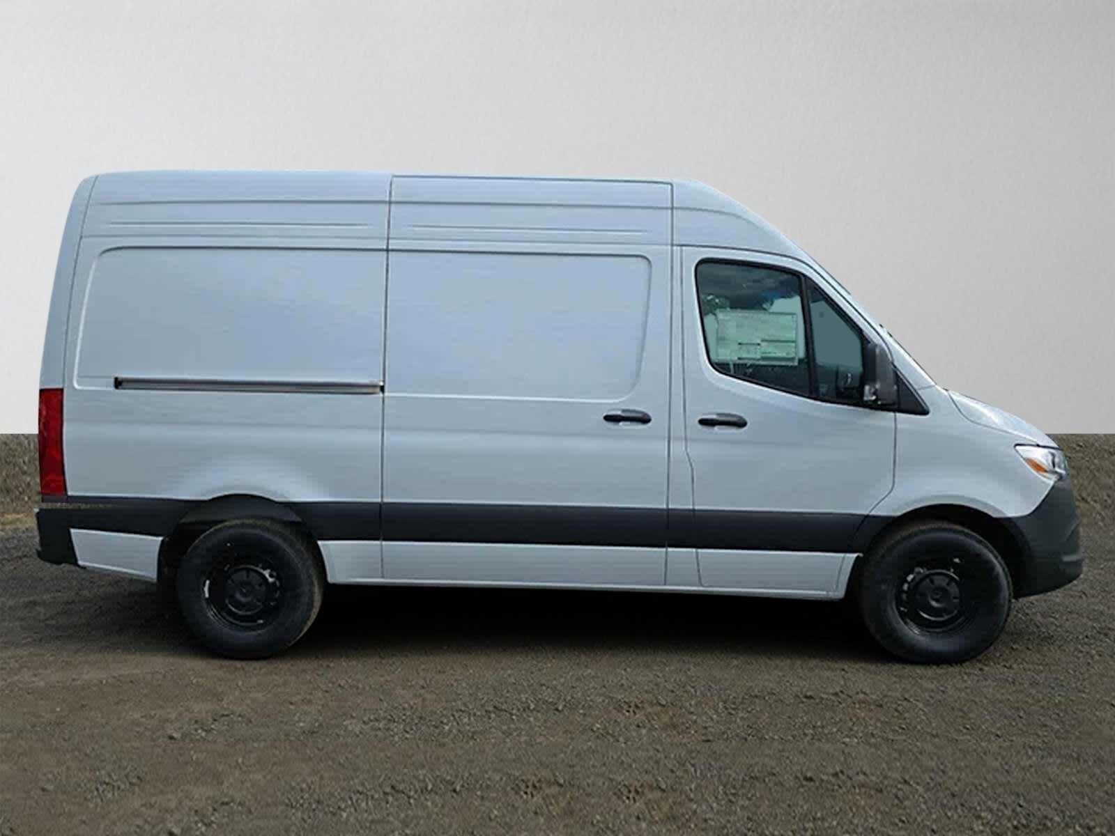 2026 Mercedes-Benz Sprinter 2500 High Roof I4 Diesel 170 RWD