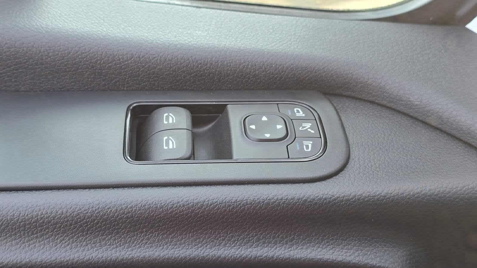 2026 Mercedes-Benz Sprinter 2500 High Roof I4 Diesel 170 RWD
