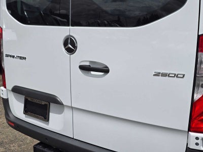 2026 Mercedes-Benz Sprinter 2500 High Roof I4 Diesel 170 RWD