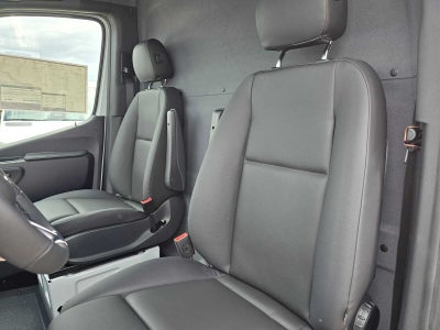 2026 Mercedes-Benz Sprinter 2500 High Roof I4 Diesel 170 RWD