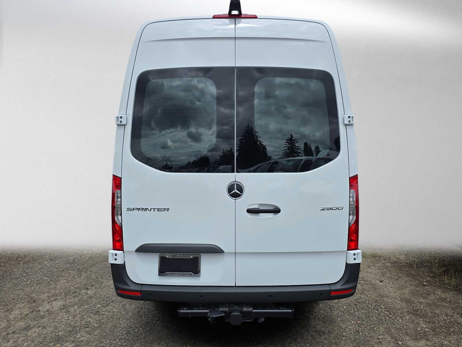 2026 Mercedes-Benz Sprinter 2500 High Roof I4 Diesel 170 RWD