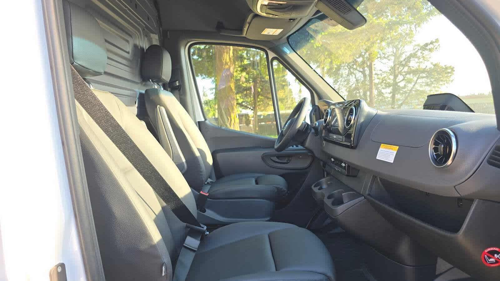 2025 Mercedes-Benz Sprinter Cargo Van 2500 Standard Roof I4 Diesel HO 144 RWD