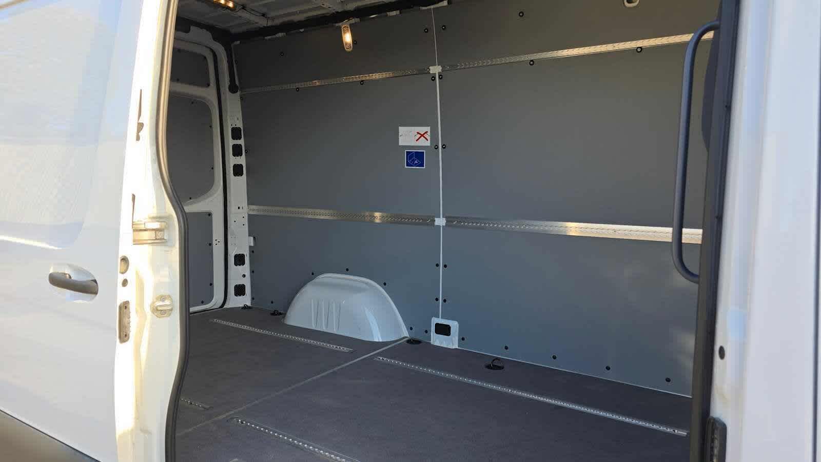 2025 Mercedes-Benz Sprinter Cargo Van 2500 Standard Roof I4 Diesel HO 144 RWD