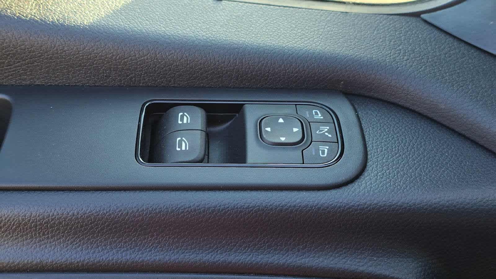 2025 Mercedes-Benz Sprinter Cargo Van 2500 Standard Roof I4 Diesel HO 144 RWD