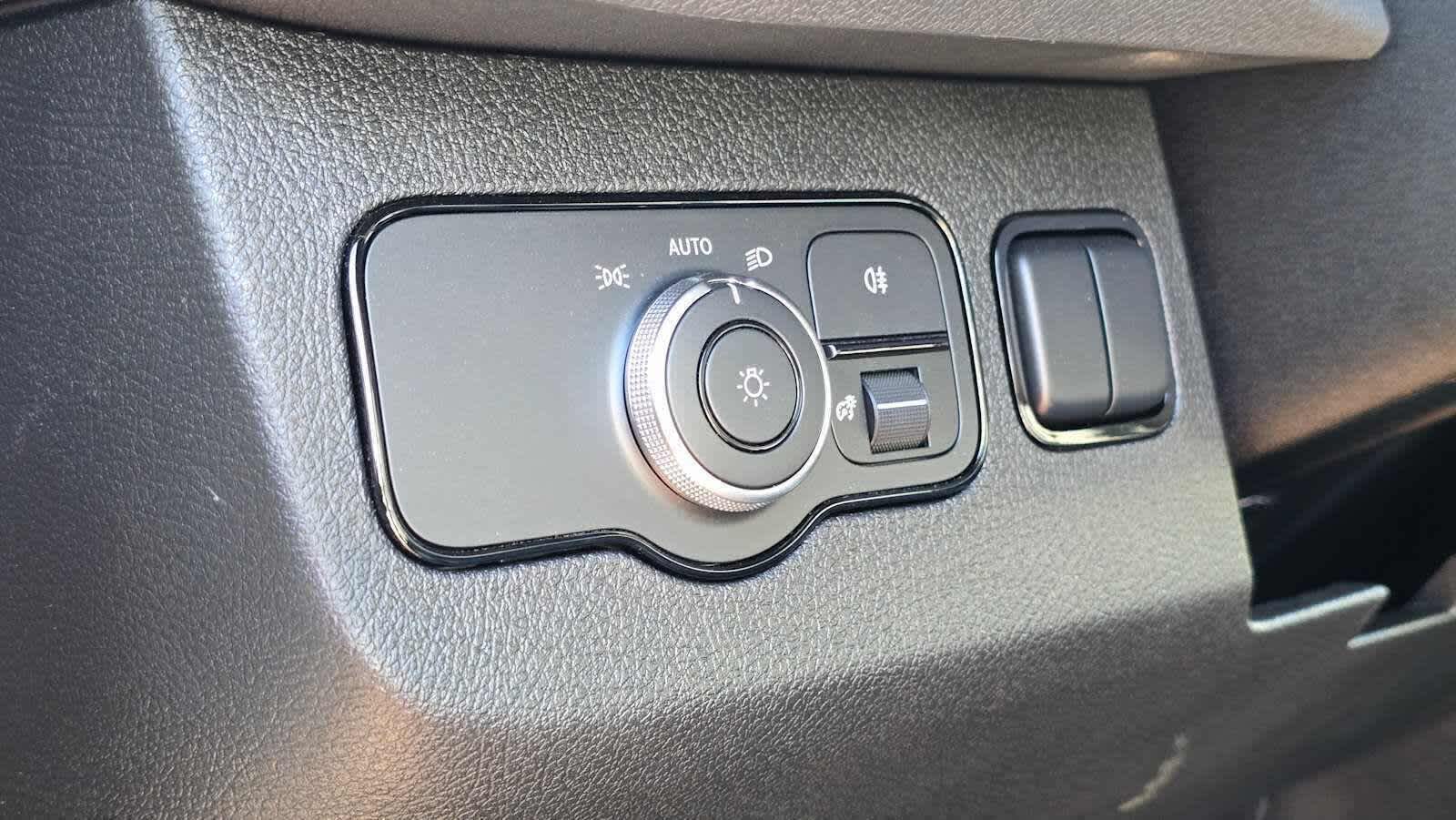 2025 Mercedes-Benz Sprinter Cargo Van 2500 Standard Roof I4 Diesel HO 144 RWD