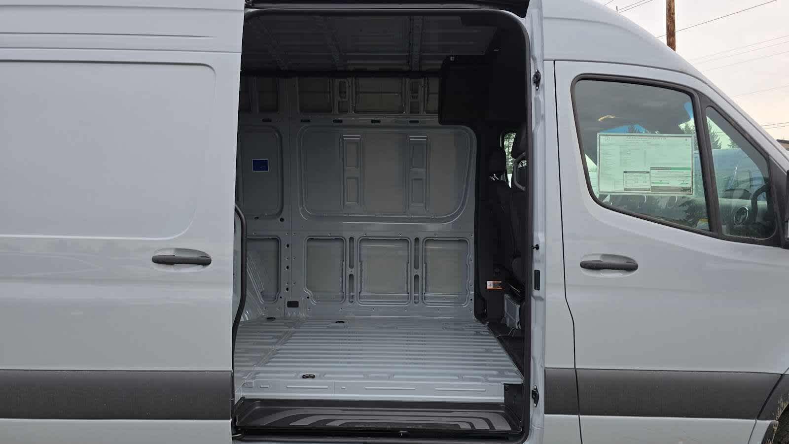 2026 Mercedes-Benz Sprinter 2500 Standard Roof I4 Diesel HO 144" AWD
