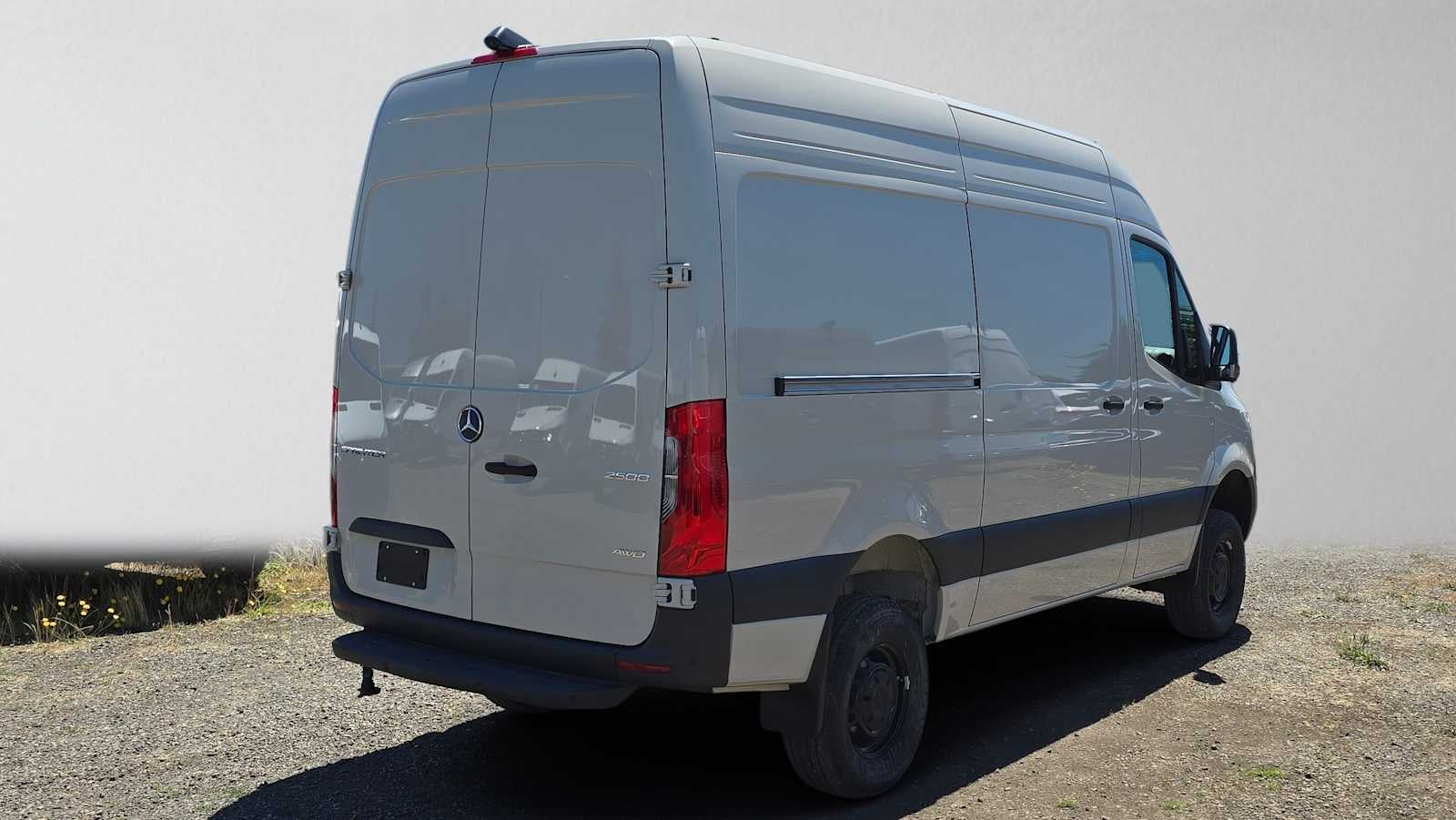 2025 Mercedes-Benz Sprinter Cargo Van 2500 Standard Roof I4 Diesel HO 144 AWD