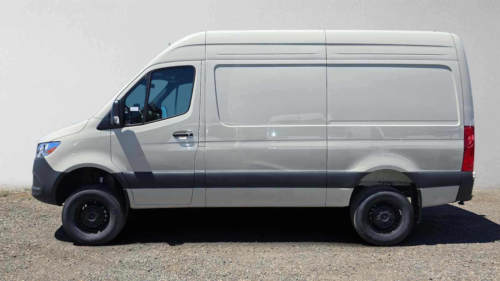 2025 Mercedes-Benz Sprinter Cargo Van 2500 Standard Roof I4 Diesel HO 144 AWD