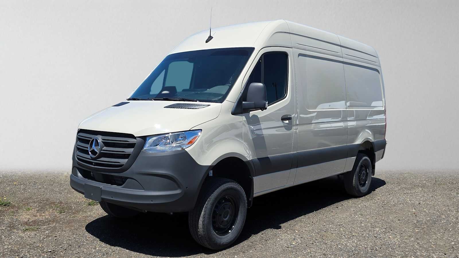 2025 Mercedes-Benz Sprinter Cargo Van 2500 Standard Roof I4 Diesel HO 144 AWD
