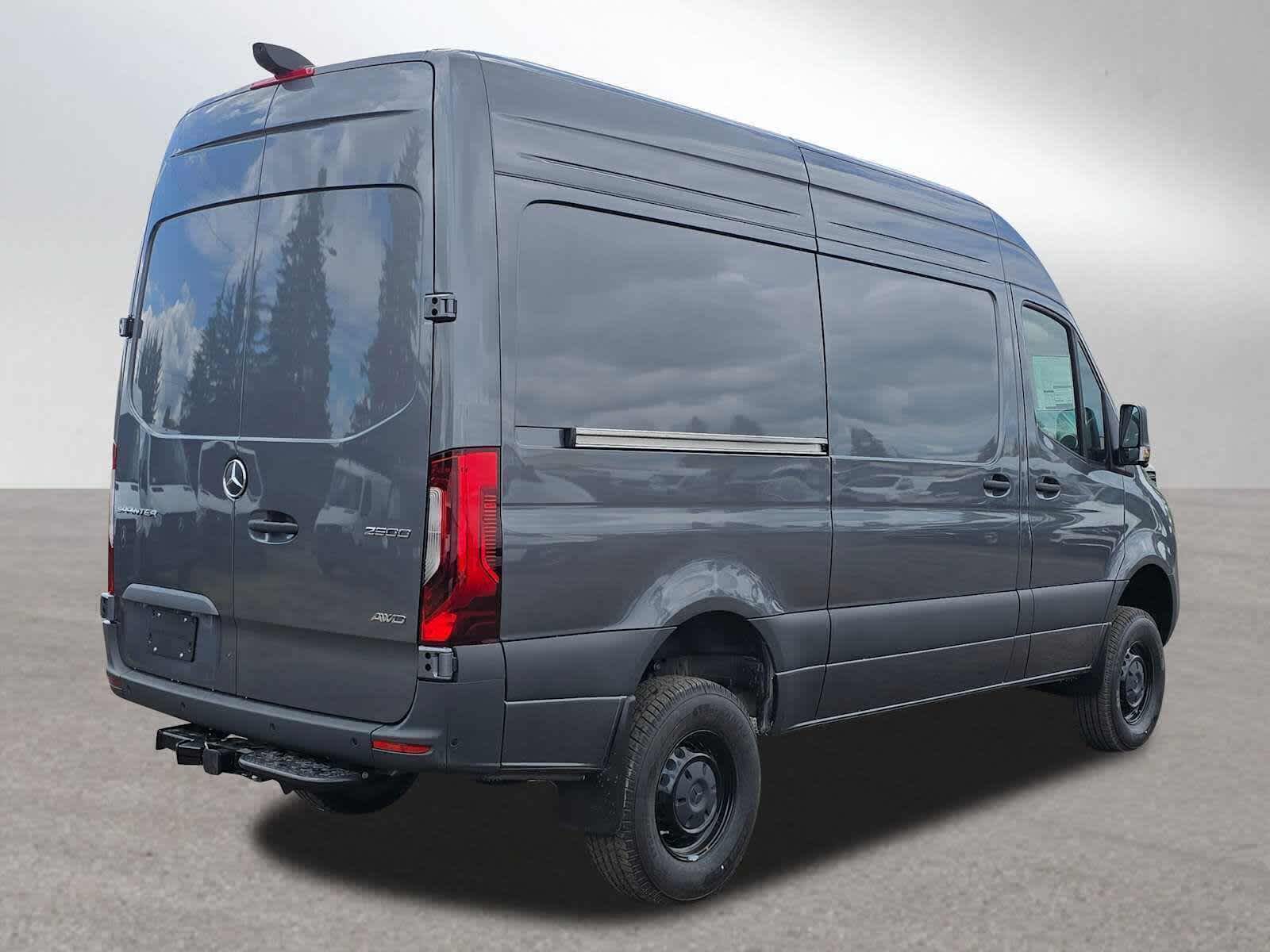 2026 Mercedes-Benz Sprinter 2500 Standard Roof I4 Diesel HO 144 AWD