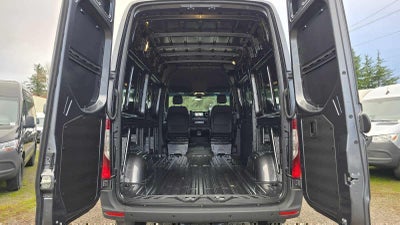 2026 Mercedes-Benz Sprinter 2500 Standard Roof I4 Diesel HO 144 AWD