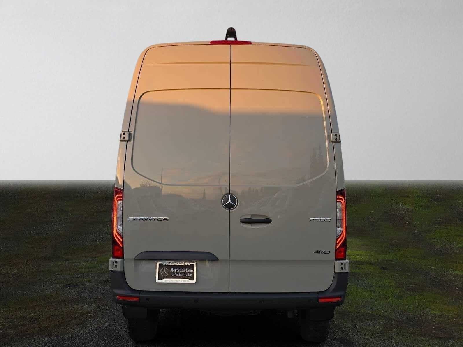 2026 Mercedes-Benz Sprinter 2500 Standard Roof I4 Diesel HO 144 AWD