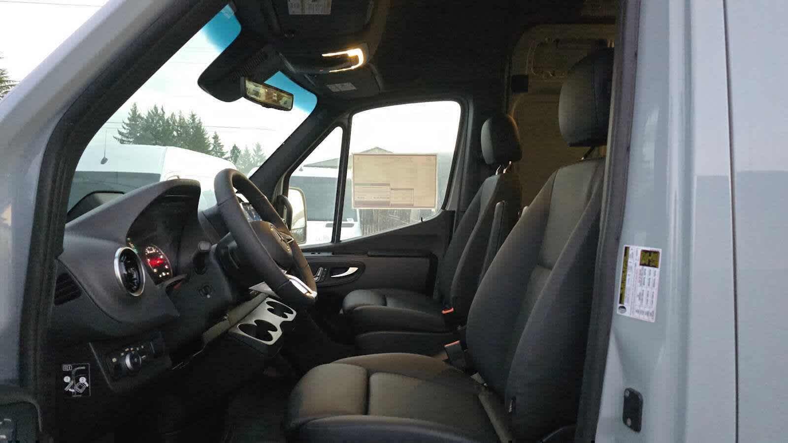 2026 Mercedes-Benz Sprinter 2500 Standard Roof I4 Diesel HO 144 AWD