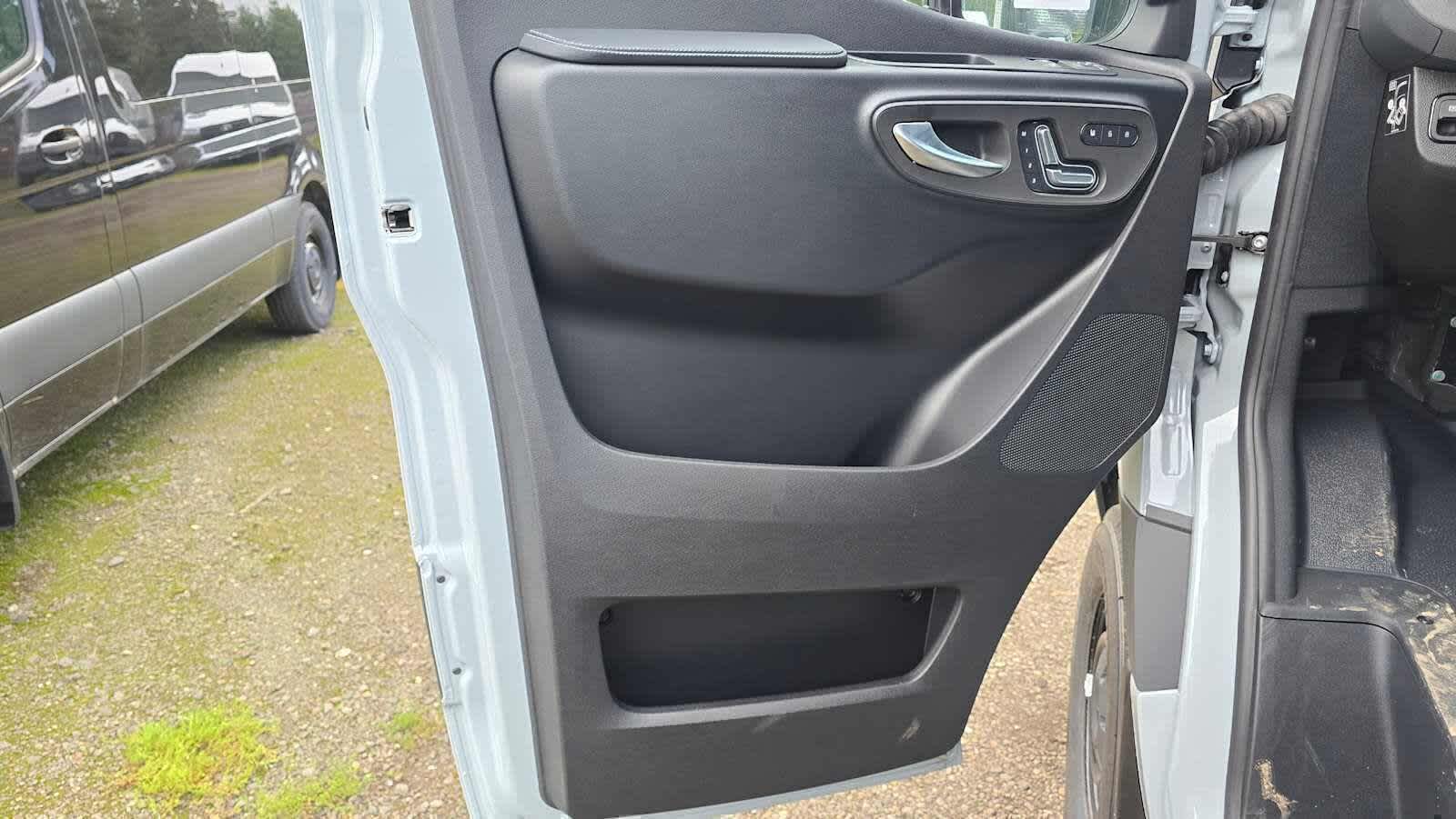 2026 Mercedes-Benz Sprinter 2500 Standard Roof I4 Diesel HO 144" AWD