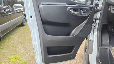 2026 Mercedes-Benz Sprinter 2500 Standard Roof I4 Diesel HO 144" AWD