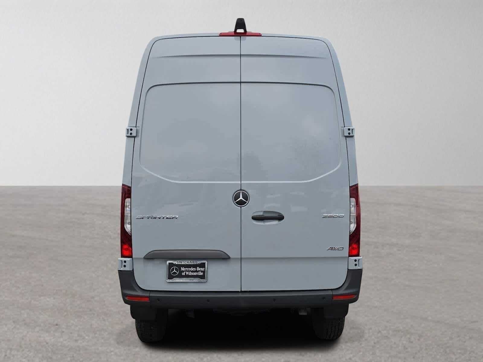 2026 Mercedes-Benz Sprinter 2500 Standard Roof I4 Diesel HO 144" AWD