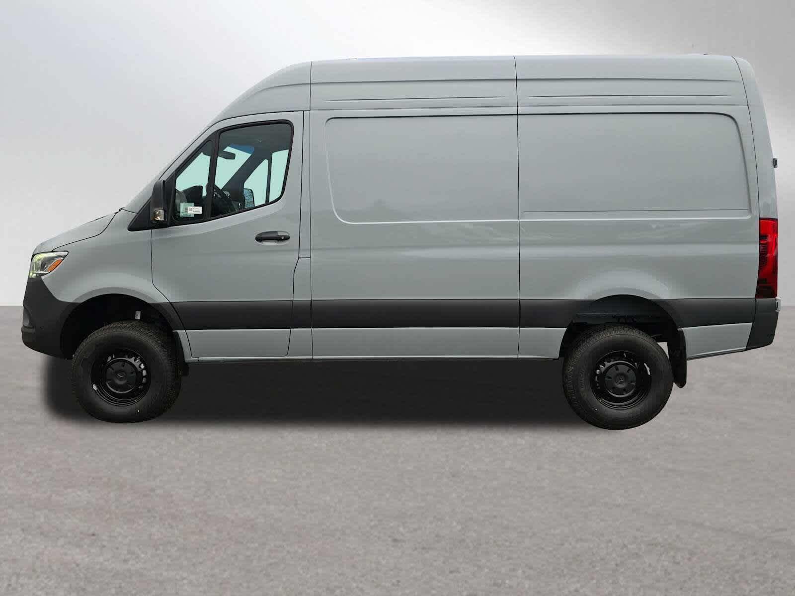 2026 Mercedes-Benz Sprinter 2500 Standard Roof I4 Diesel HO 144" AWD