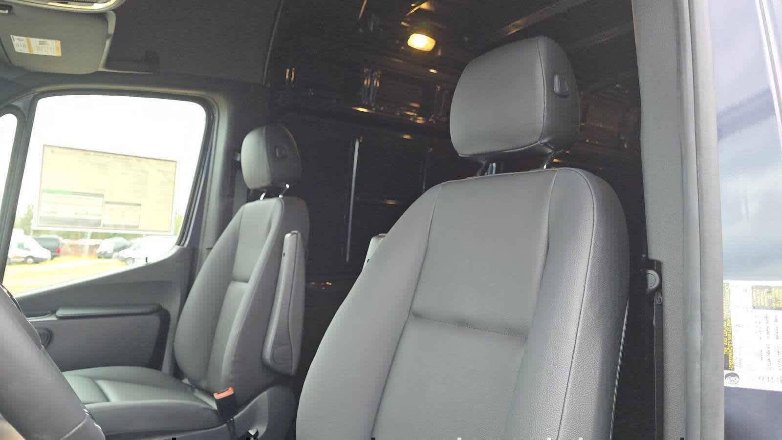 2026 Mercedes-Benz Sprinter 2500 Standard Roof I4 Diesel HO 144" AWD