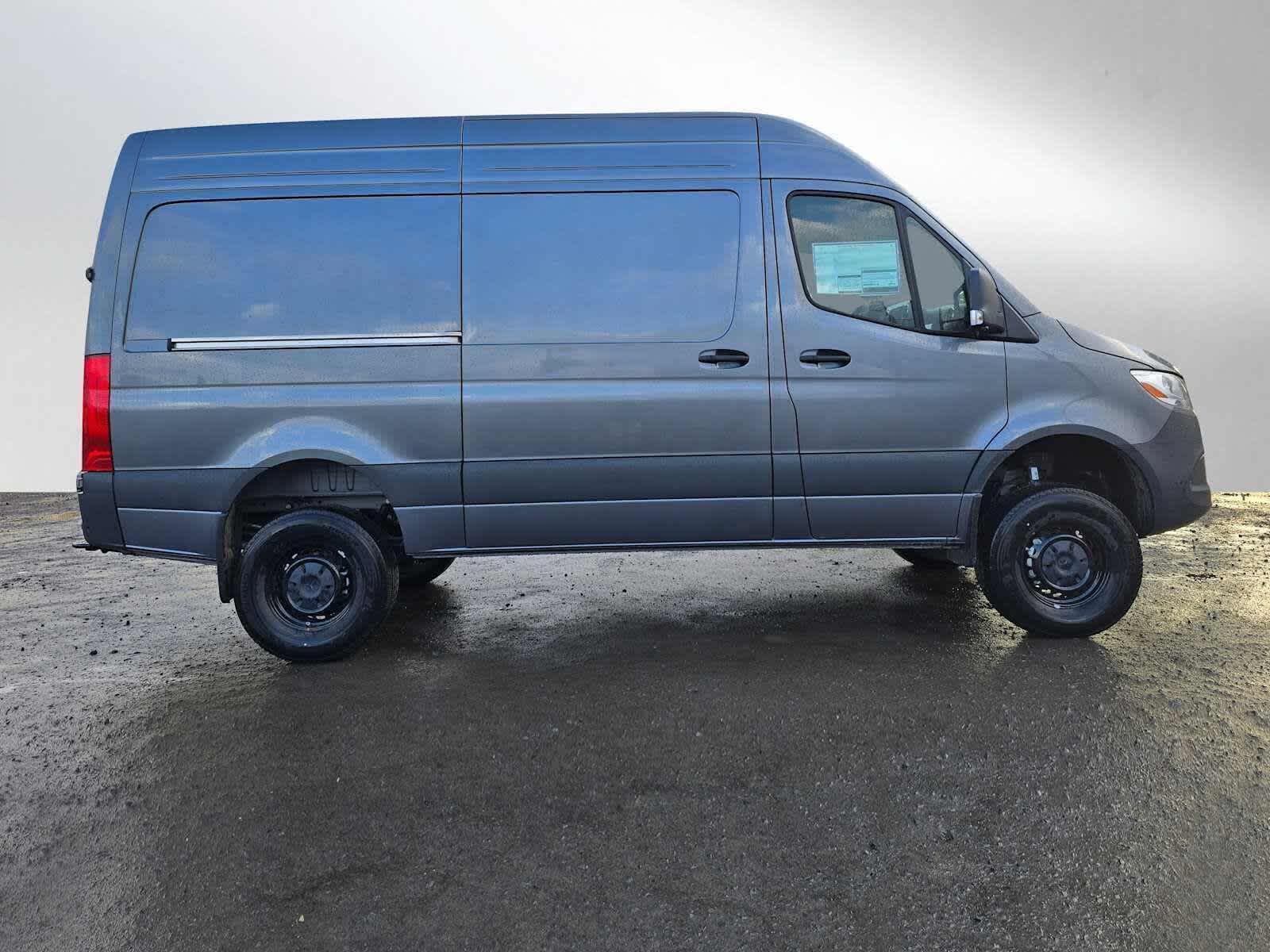 2025 Mercedes-Benz Sprinter Cargo Van 2500 Standard Roof I4 Diesel HO 144 AWD