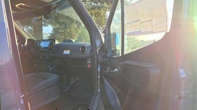 2026 Mercedes-Benz Sprinter 2500 Standard Roof I4 Diesel HO 144 AWD