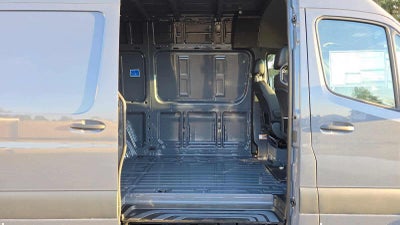 2026 Mercedes-Benz Sprinter 2500 Standard Roof I4 Diesel HO 144 AWD
