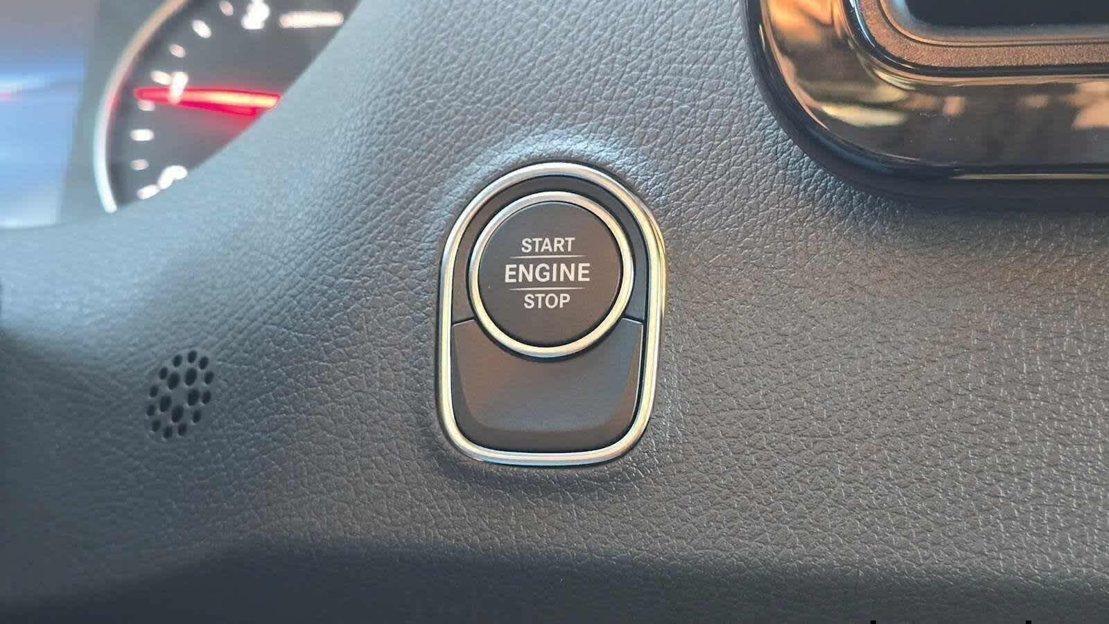 2026 Mercedes-Benz Sprinter 2500 Standard Roof I4 Diesel HO 144 AWD