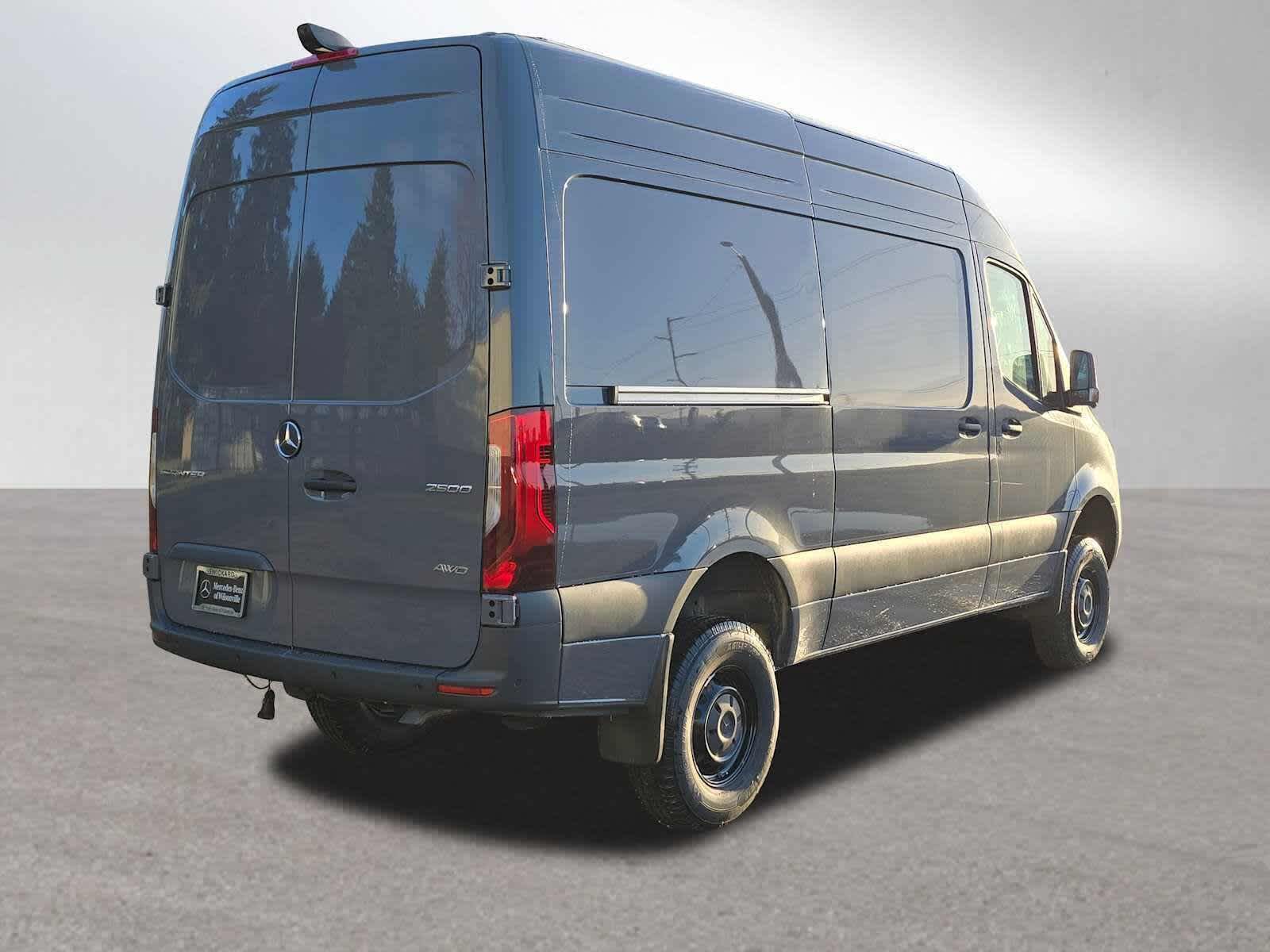2026 Mercedes-Benz Sprinter 2500 Standard Roof I4 Diesel HO 144 AWD