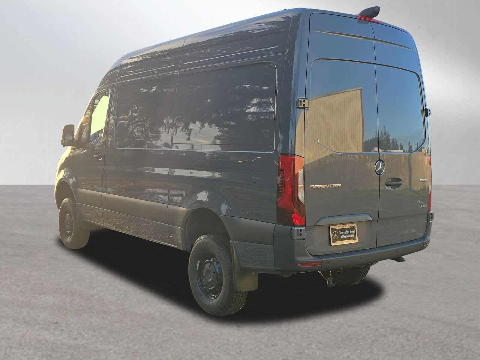 2026 Mercedes-Benz Sprinter 2500 Standard Roof I4 Diesel HO 144 AWD
