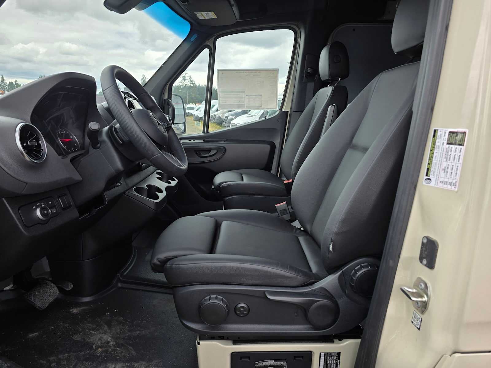 2025 Mercedes-Benz Sprinter Cargo Van 2500 Standard Roof I4 Diesel HO 144 AWD