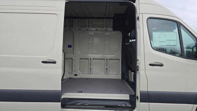 2026 Mercedes-Benz Sprinter 2500 Standard Roof I4 Diesel HO 144 AWD