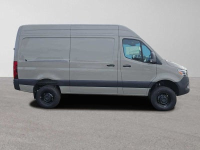 2026 Mercedes-Benz Sprinter 2500 Standard Roof I4 Diesel HO 144 AWD