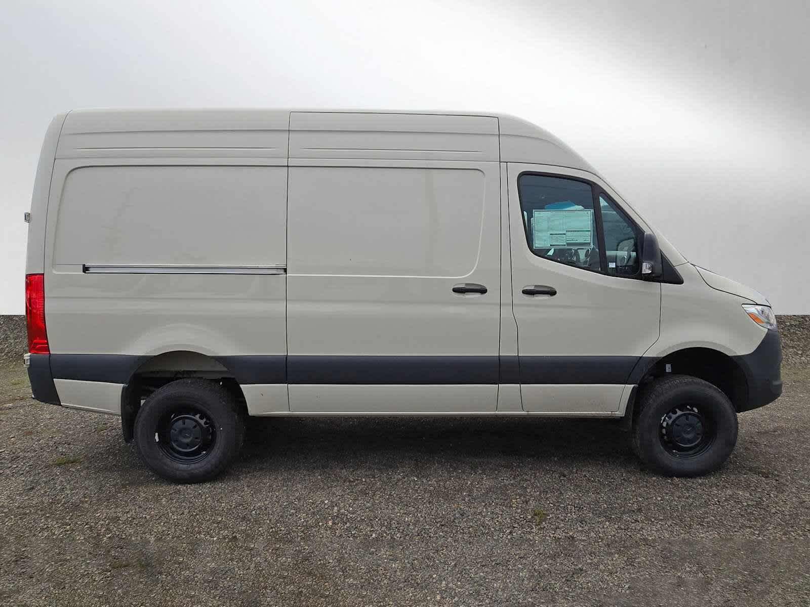 2026 Mercedes-Benz Sprinter 2500 Standard Roof I4 Diesel HO 144" AWD