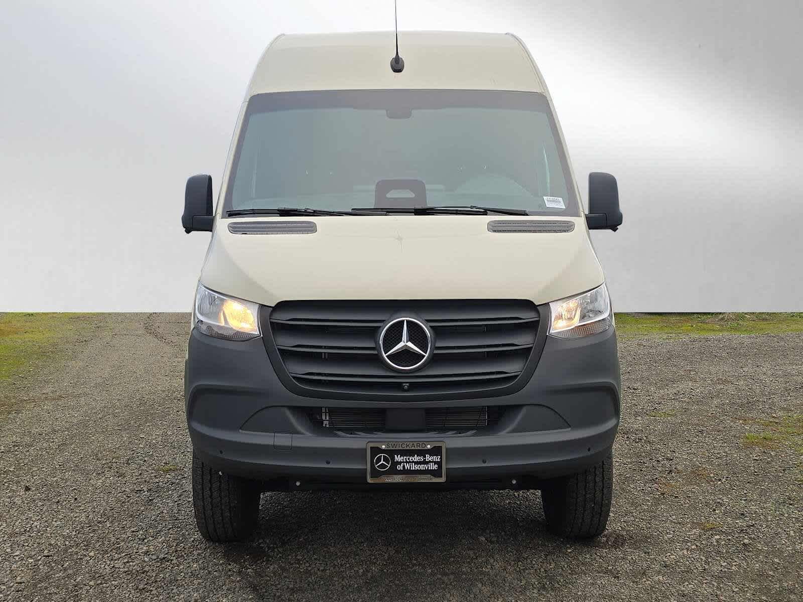 2026 Mercedes-Benz Sprinter 2500 Standard Roof I4 Diesel HO 144" AWD
