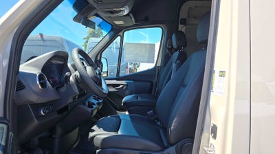 2026 Mercedes-Benz Sprinter 2500 Standard Roof I4 Diesel HO 144 AWD
