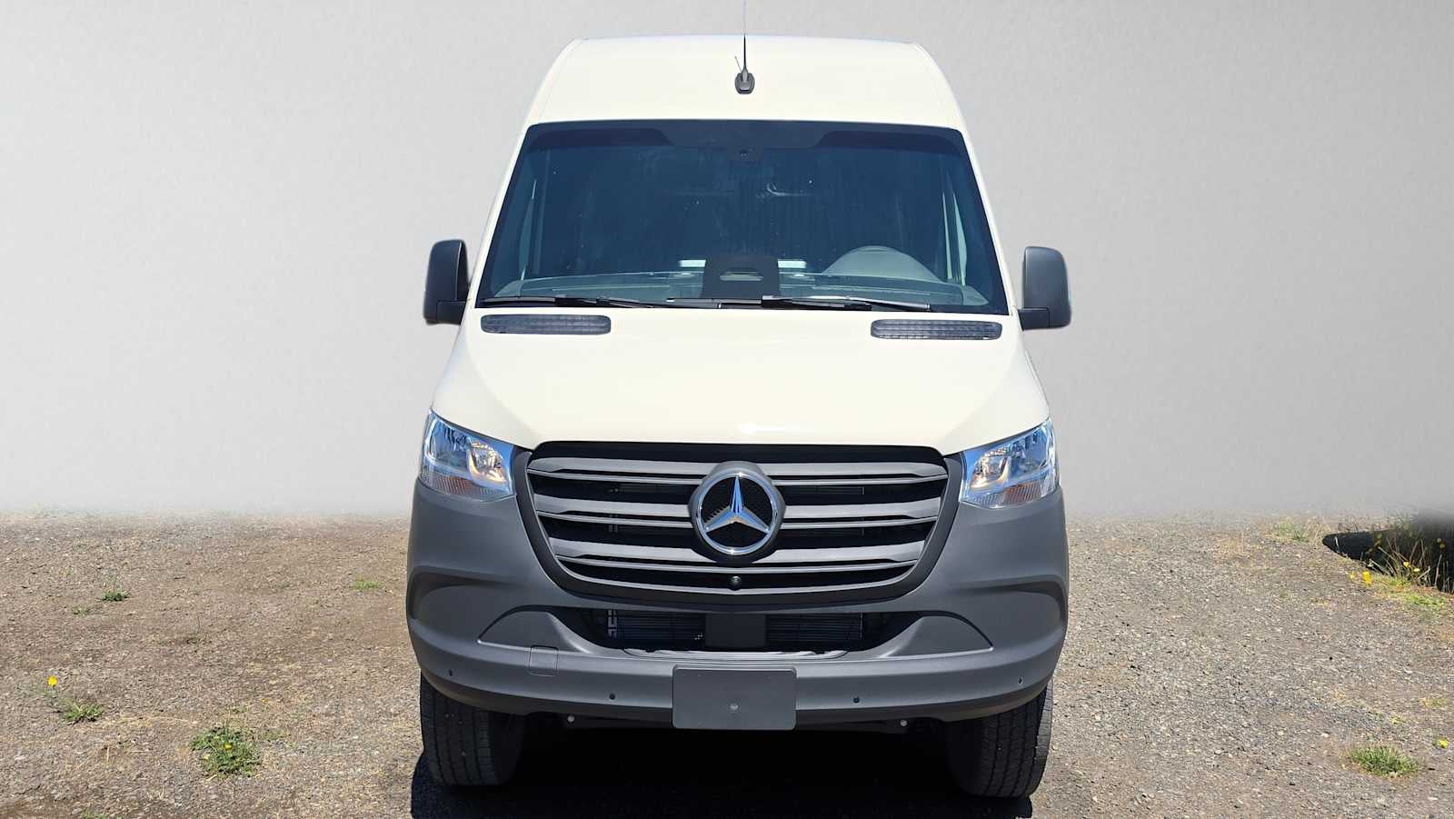 2026 Mercedes-Benz Sprinter 2500 Standard Roof I4 Diesel HO 144 AWD