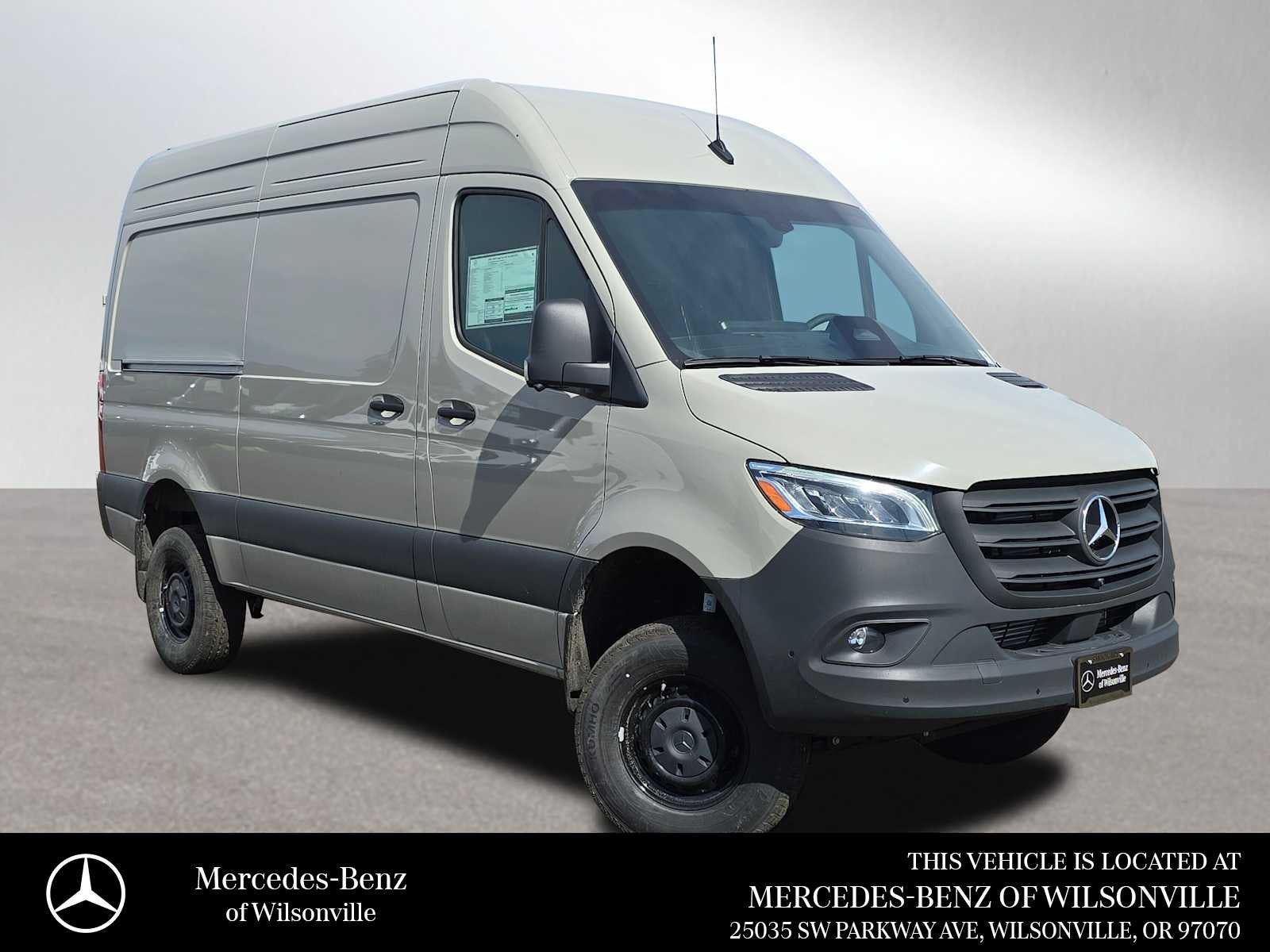 2026 Mercedes-Benz Sprinter 2500 Standard Roof I4 Diesel HO 144 AWD