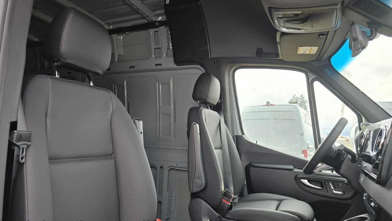 2026 Mercedes-Benz Sprinter 2500 Standard Roof I4 Diesel HO 144" AWD