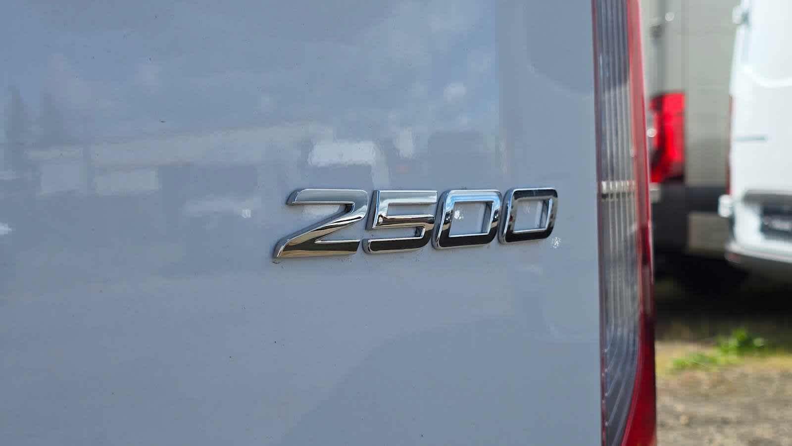 2025 Mercedes-Benz Sprinter Cargo Van 2500 High Roof I4 Diesel HO 170 RWD