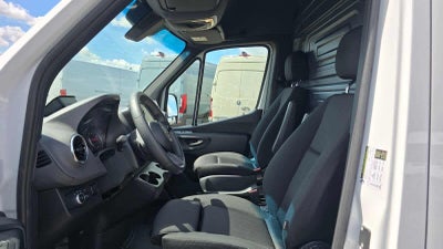 2025 Mercedes-Benz Sprinter Cargo Van 2500 High Roof I4 Diesel HO 170 RWD